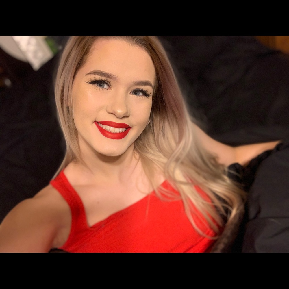 Meet your posher😜